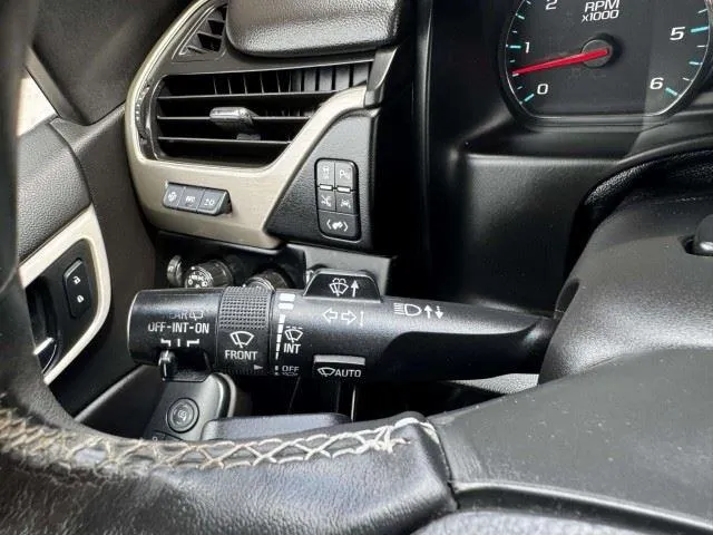 GMC Yukon XL photo 27