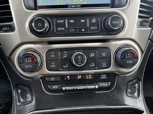 GMC Yukon XL photo 35