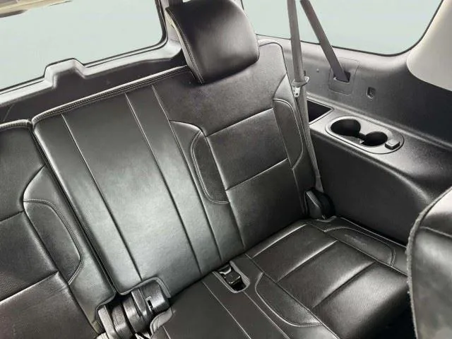 GMC Yukon XL photo 49