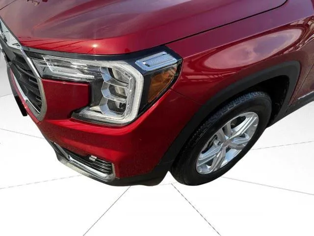 GMC Terrain photo 12