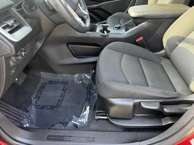 GMC Terrain photo 16