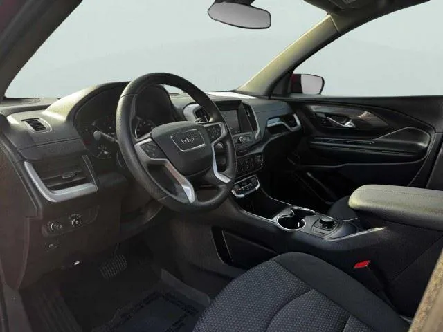 GMC Terrain photo 17
