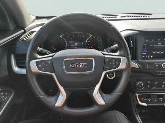 GMC Terrain photo 27
