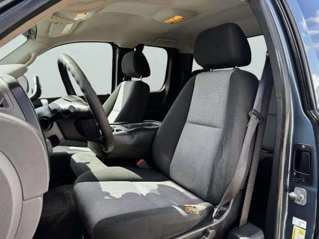 Chevrolet Silverado photo 20