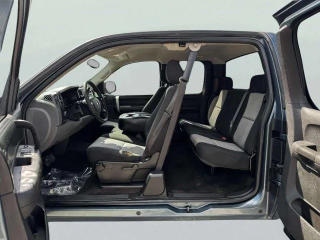 Chevrolet Silverado photo 21