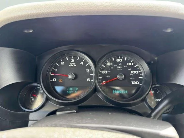 Chevrolet Silverado photo 25