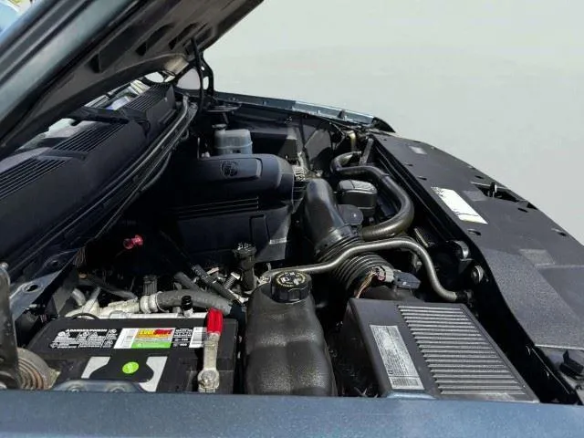 Chevrolet Silverado photo 49