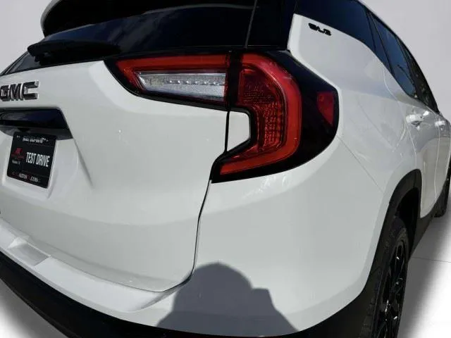 GMC Terrain photo 19