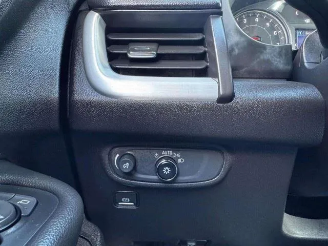GMC Terrain photo 26