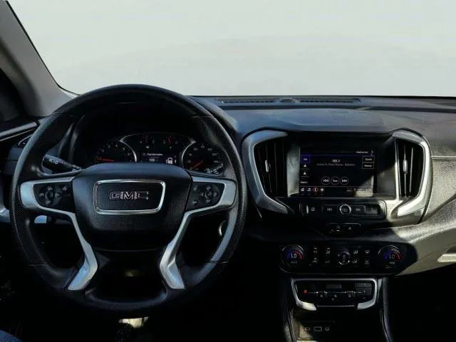 GMC Terrain photo 33