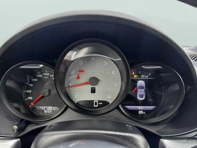 Porsche 718 Cayman photo 19