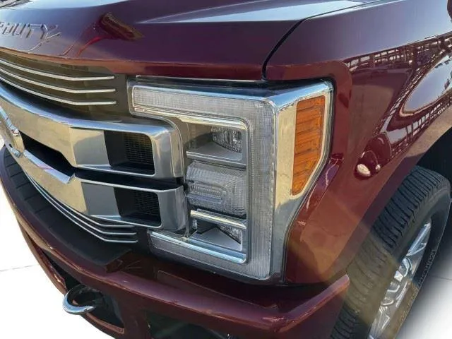 Ford F-350 photo 13