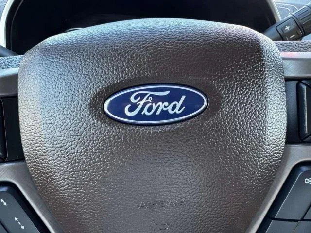 Ford F-350 photo 32