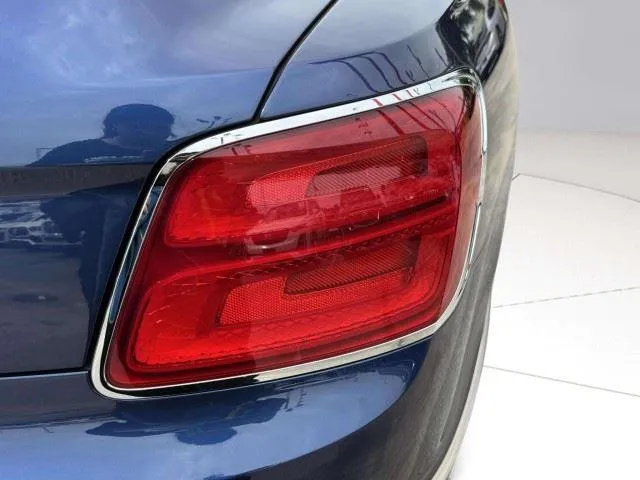 Bentley Flying Spur photo 17