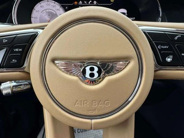 Bentley Flying Spur photo 29