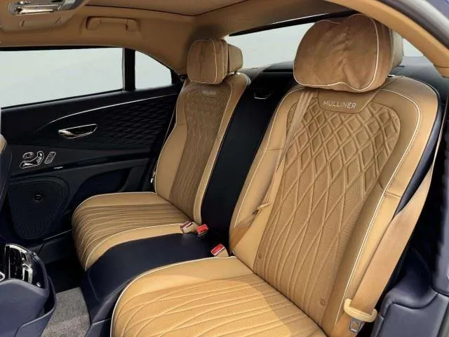 Bentley Flying Spur photo 41