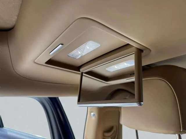 Bentley Flying Spur photo 44