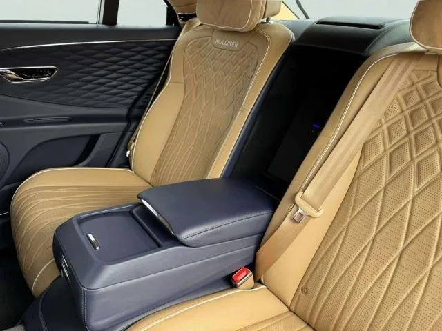 Bentley Flying Spur photo 48