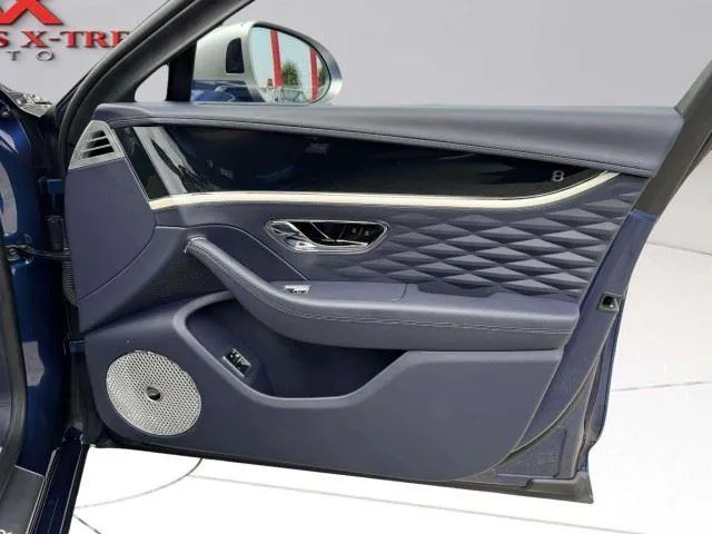 Bentley Flying Spur photo 62
