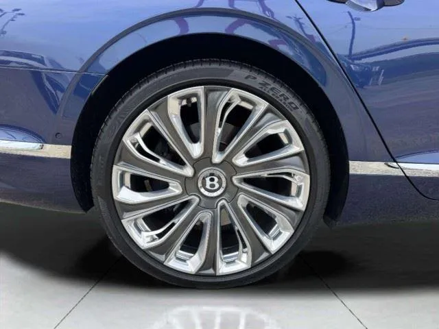 Bentley Flying Spur photo 70