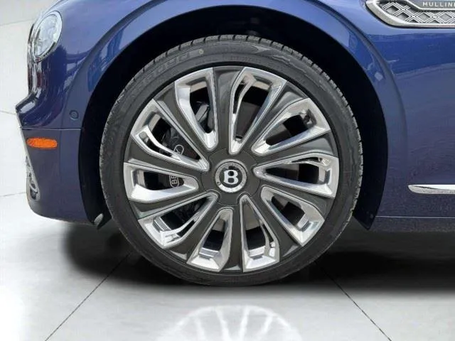 Bentley Flying Spur photo 72