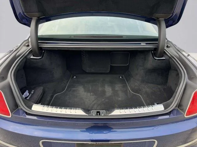 Bentley Flying Spur photo 74