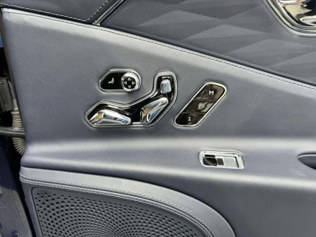Bentley Flying Spur photo 54