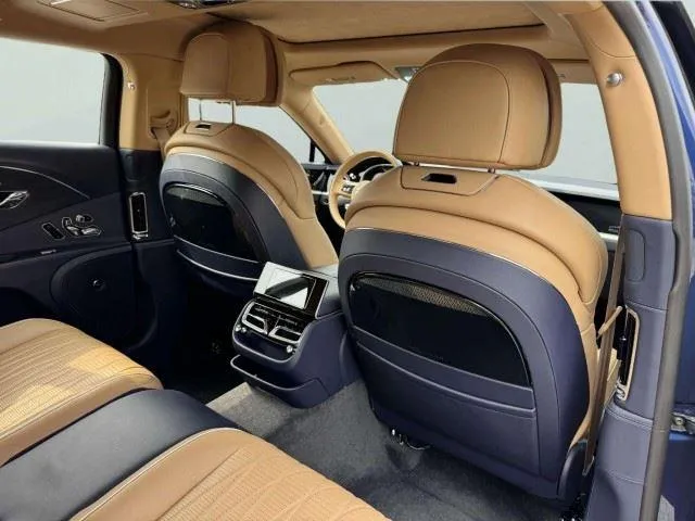 Bentley Flying Spur photo 56