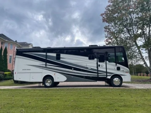 Another view of 2018 Ford F-53 Motorhome Stripped Chassis for sale in Houston, TX at America's Xtreme Auto Sales & Auto Repair | Luxury Used Cars & Trucks Dealership