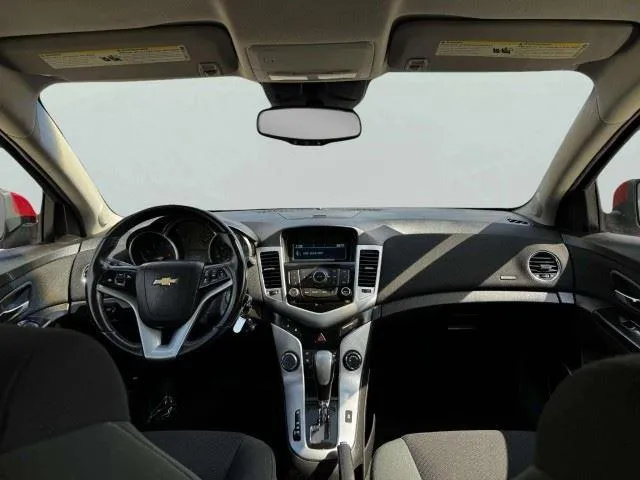 2011 Chevrolet Cruze 1LT - Photo 38