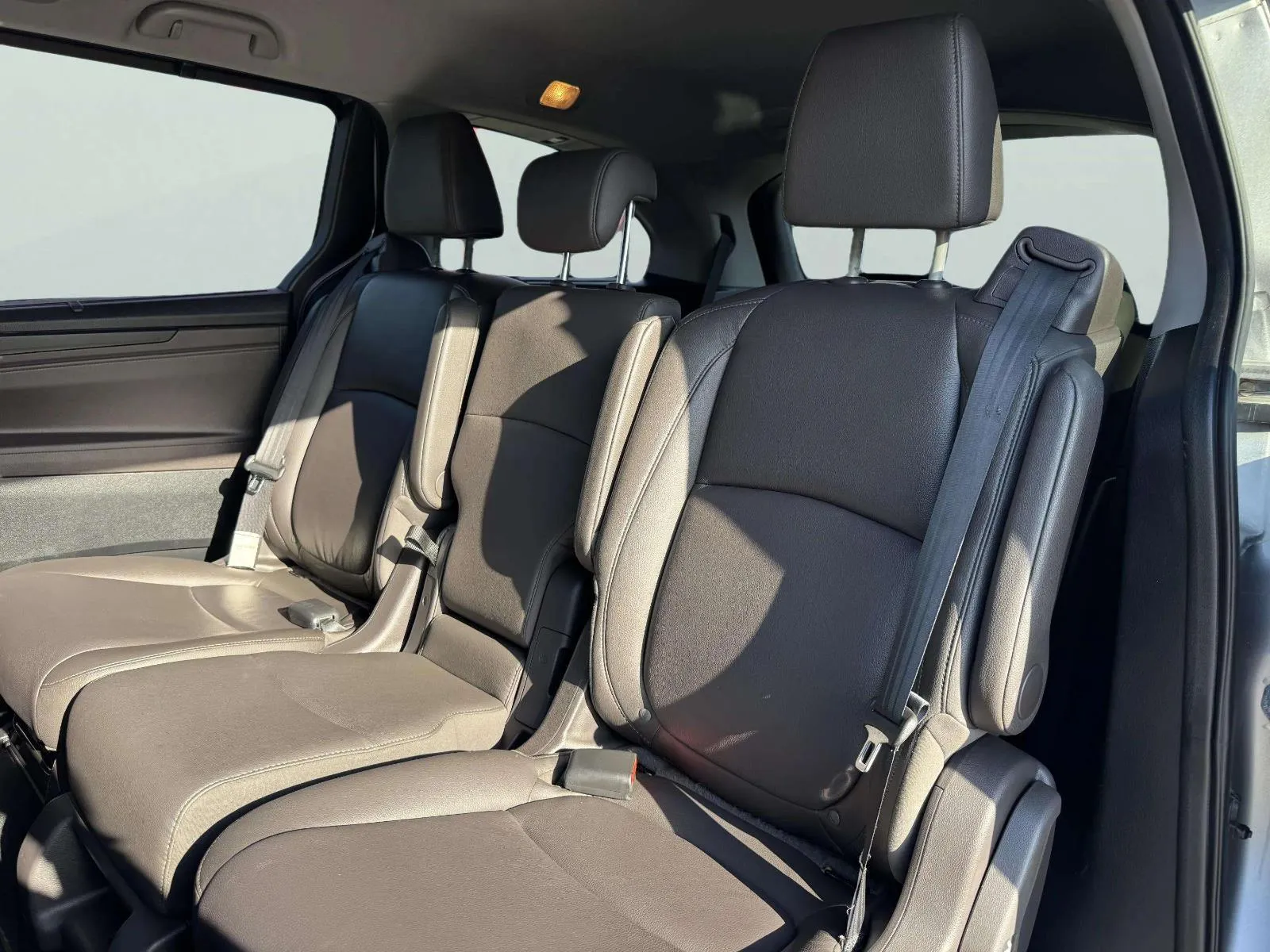 Honda Odyssey photo 39