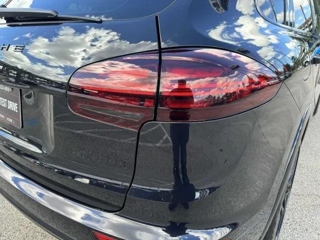 Porsche Cayenne photo 14