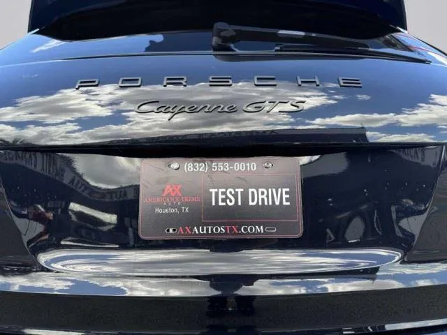 Porsche Cayenne photo 15