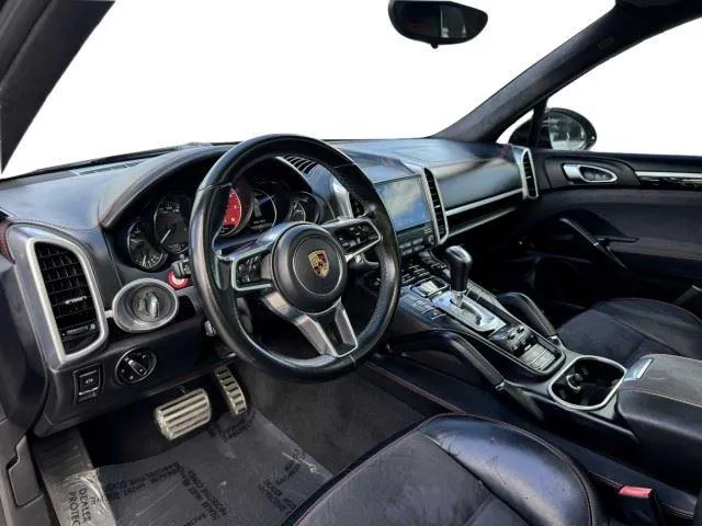 Porsche Cayenne photo 21