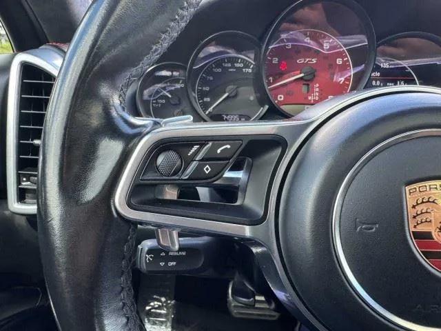 Porsche Cayenne photo 27