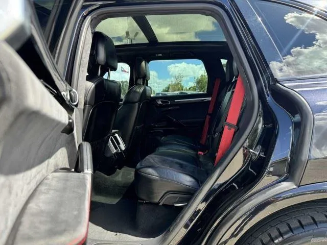 Porsche Cayenne photo 34