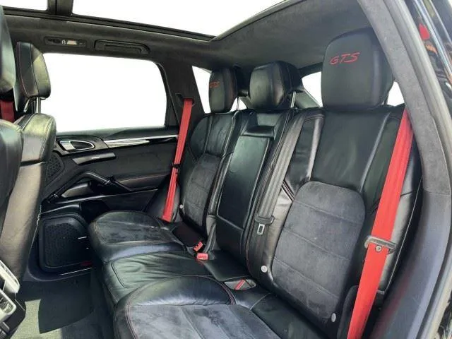 Porsche Cayenne photo 37