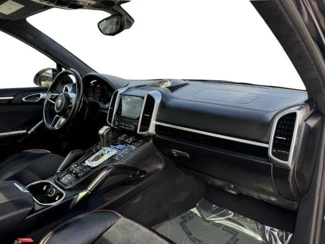 Porsche Cayenne photo 56