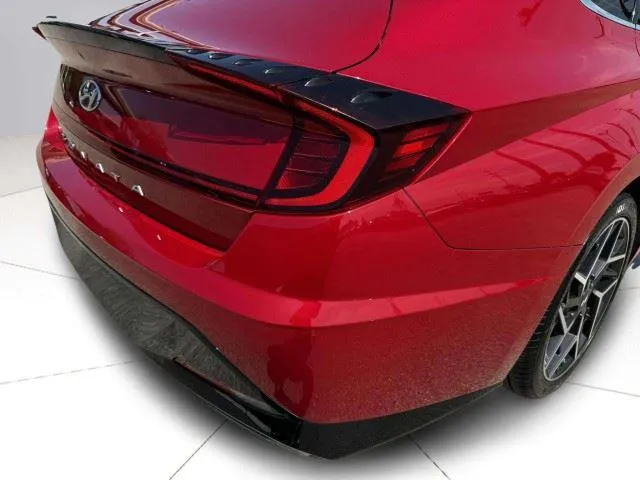 Hyundai Sonata photo 18