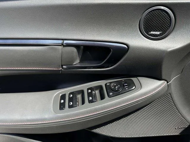 Hyundai Sonata photo 21