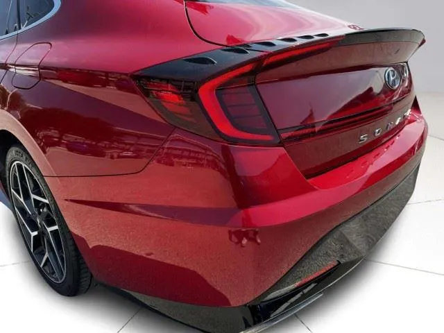 Hyundai Sonata photo 17