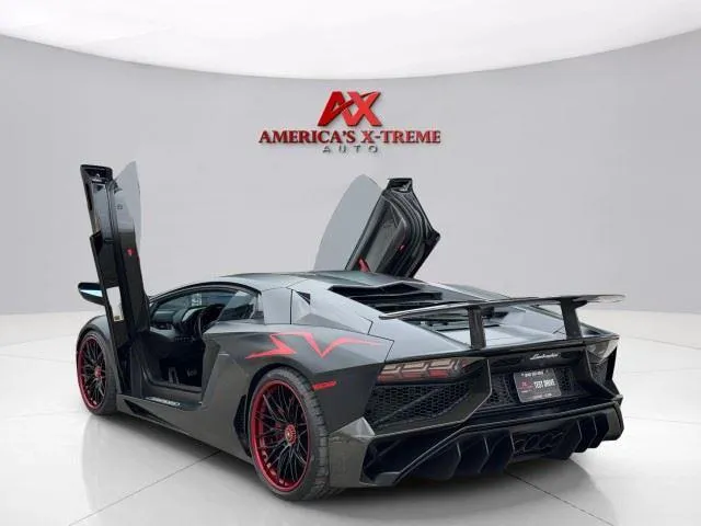 2017 Lamborghini Aventador Superveloce - Photo 13