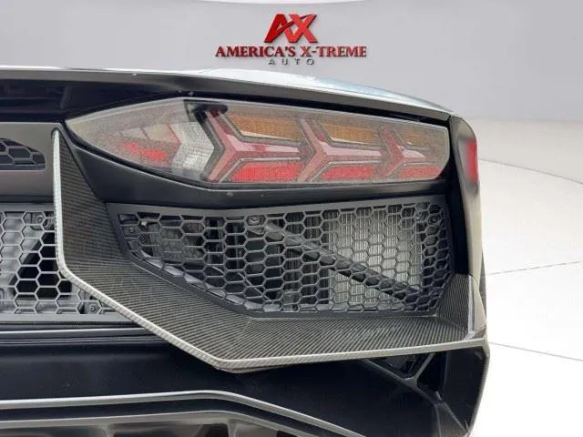 2017 Lamborghini Aventador Superveloce - Photo 29