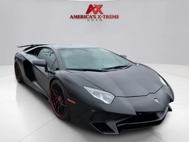 2017 Lamborghini Aventador Superveloce - Photo 8