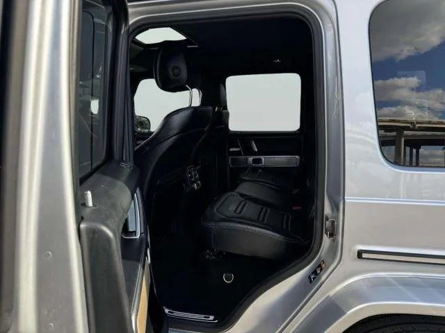 Mercedes-Benz G-Class photo 35