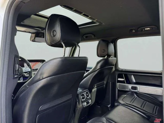 Mercedes-Benz G-Class photo 38