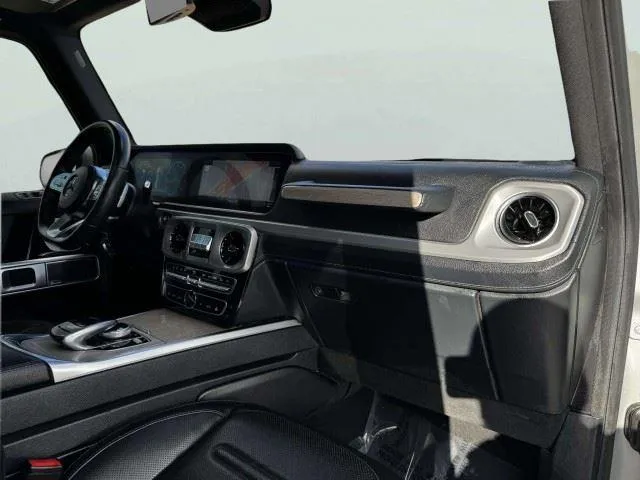 Mercedes-Benz G-Class photo 49