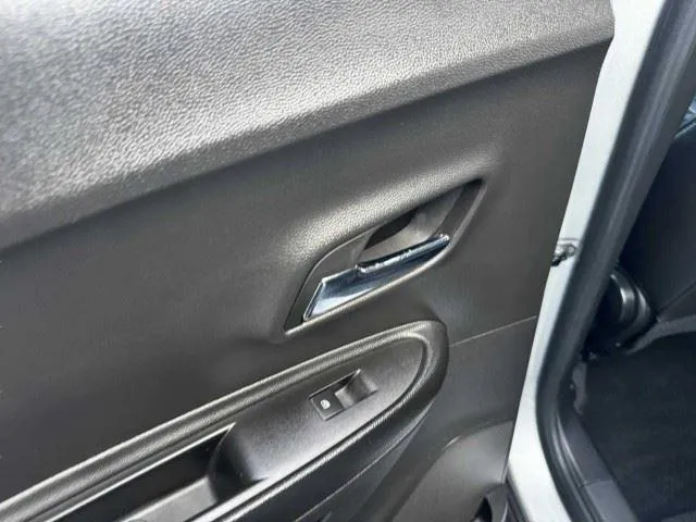 Chevrolet Trax photo 37