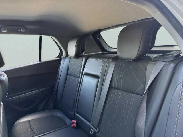 Chevrolet Trax photo 35