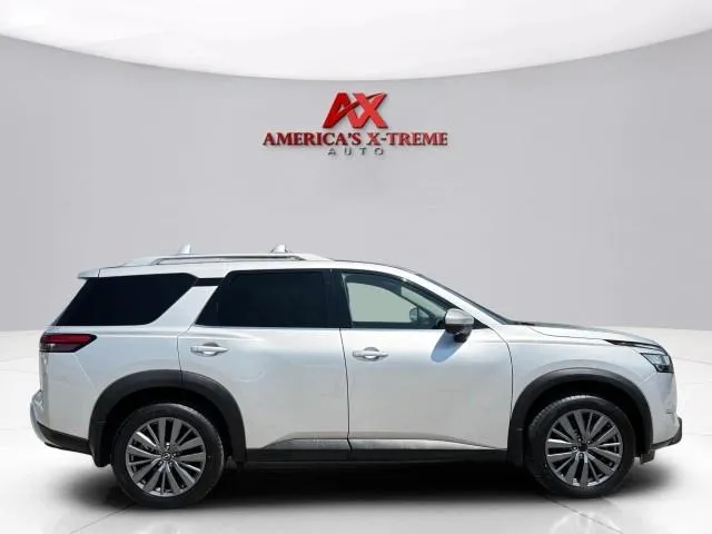 Nissan Pathfinder photo 7